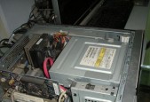 台式电脑主机无法开机的解决方法（探究台式电脑主机无法开机响声不断的原因及解决方案）