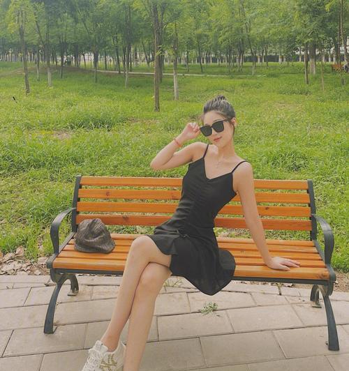 如何使用手机拍摄长椅上的摄像头？  第1张
