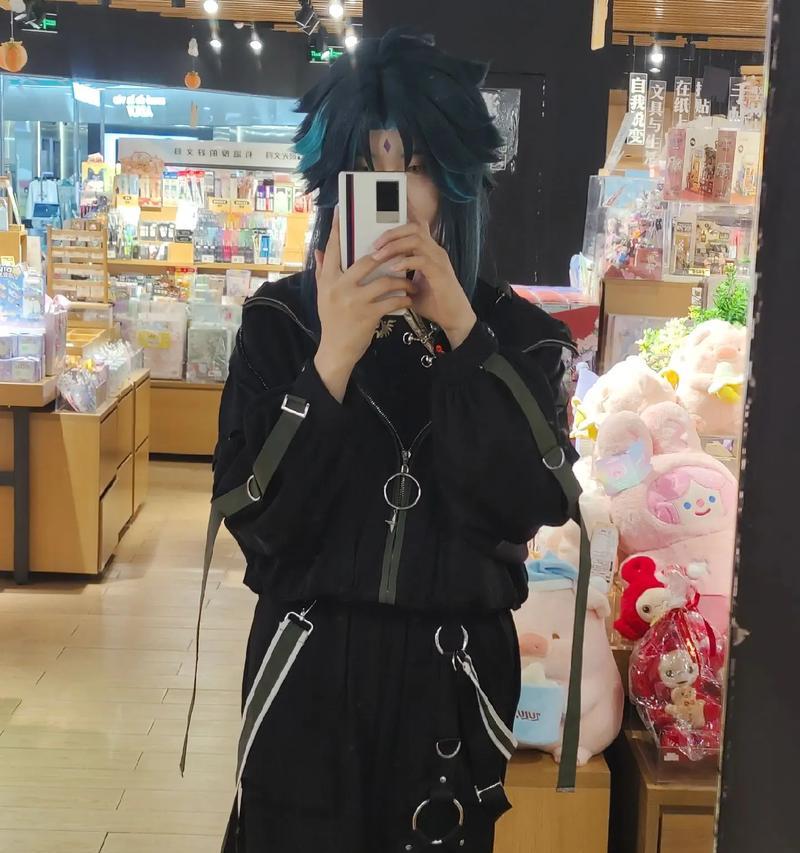手机拍照时如何避免挡脸？谷子拍摄技巧是什么？  第2张