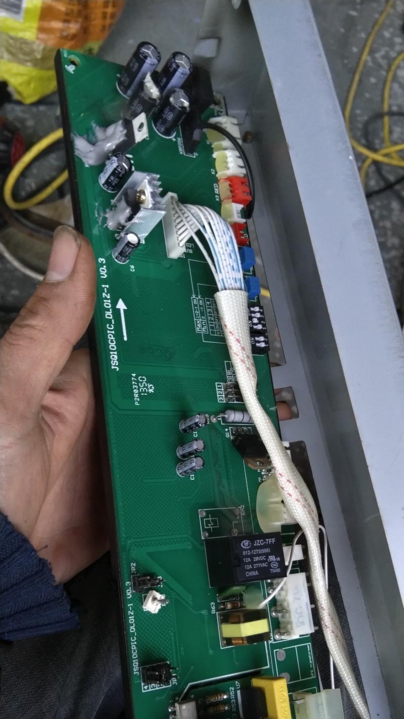 热水器电源主板更换的正确步骤是什么？  第1张