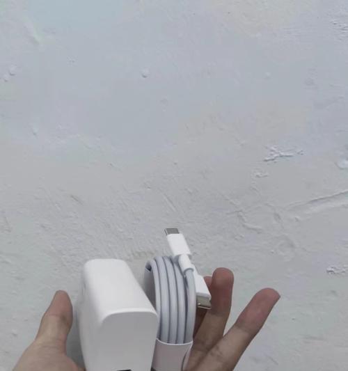 透明手机充电器快闪充技术是什么？有何特点？  第2张