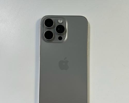 7795元预算能换哪些型号的苹果手机？  第1张